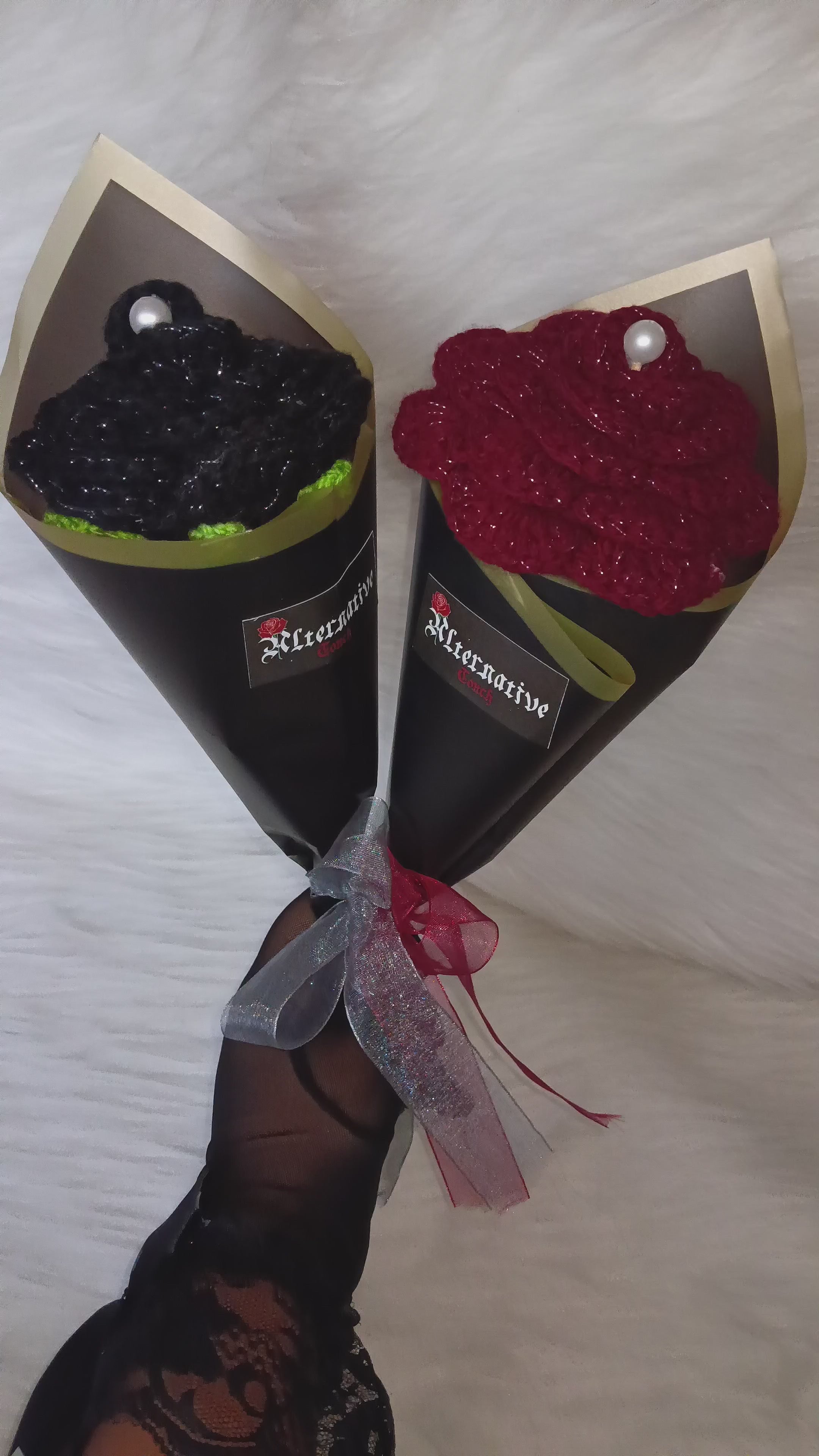Midnight Bloom - Single Rose Bouquet